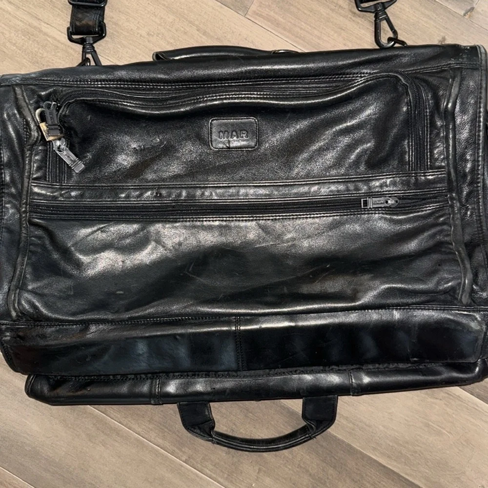 TUMI Vintage Black Leather Garment/ Suit Tri Fold Expandable Travel Bag